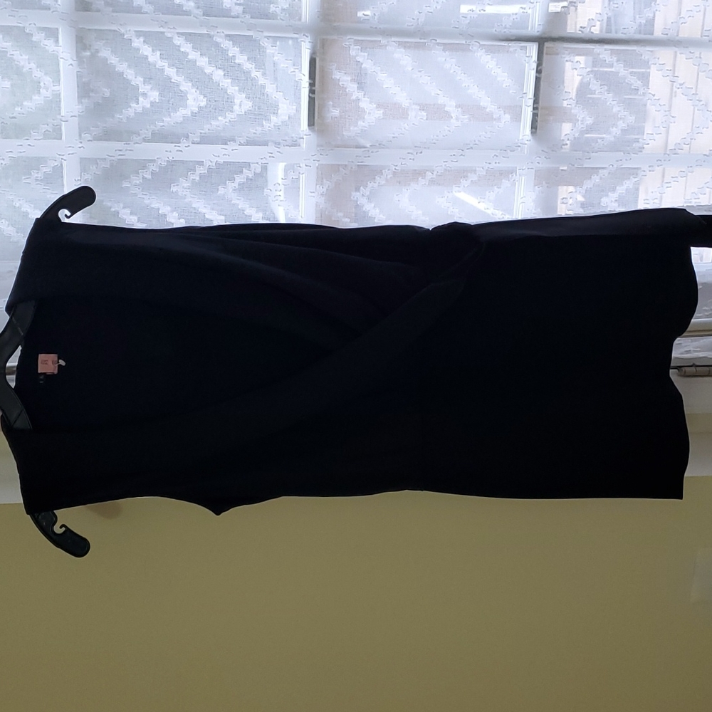 THEORY SEXY BLACK MINI DRESS